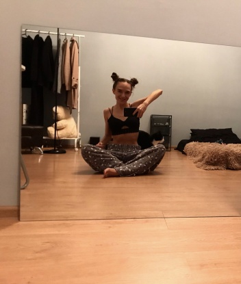 У меня есть фото, чтобы ты мог оценить мою сексуальность и привлекательность. Мои услуги включают классический секс, оральный секс, эротический массаж, стриптиз. Также я готова исполнить все твои сокровенные фантазии и пожелания. Мои клиенты, восхищенные моими способностями, оставляют благодарные отзывы. Жду тебя, чтобы создать незабываемые моменты вместе! 💋 2860, 37 лет